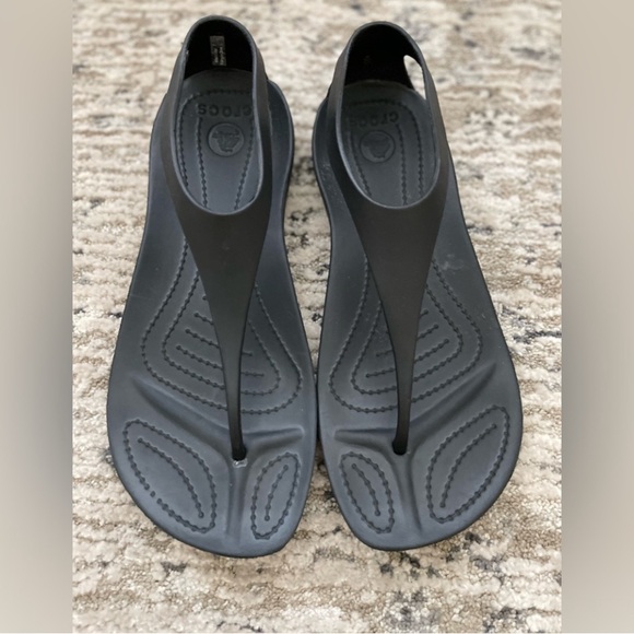 CROCS Shoes - Crocs Sexi Serena Flip Sandals Size 9